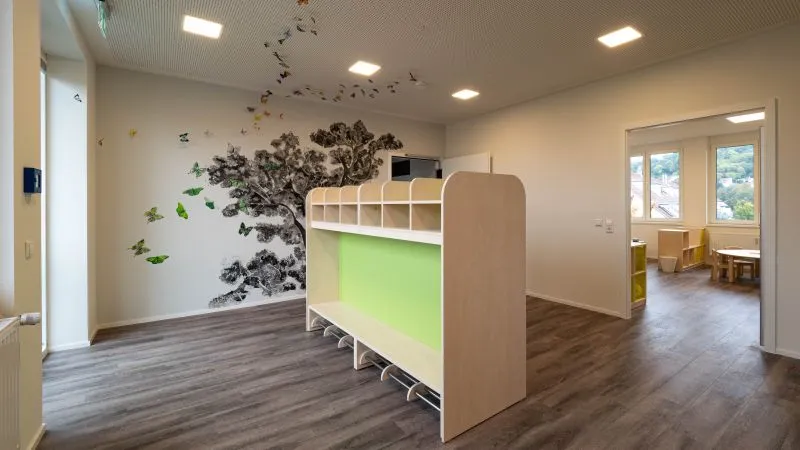 Ausschnitt Garderobe Lingerstraße KiTa